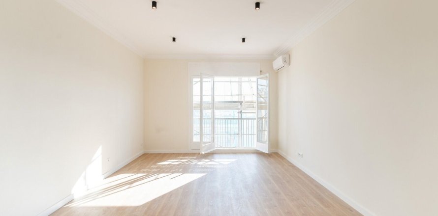 Квартира с 3 спальнями в Барселоне, Каталония, Испания № 1387