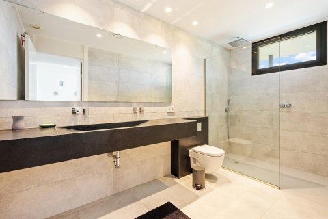 Купить дом в Пладжа-де-Аро, Испания с 5 комнат, № 1385 - фото 19