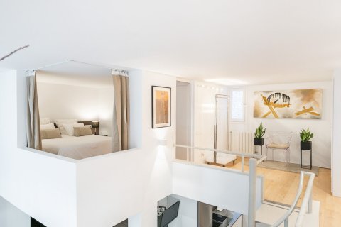 Купить квартиру в Барселона, Испания с 3 комнаты, № 1388 - фото 19