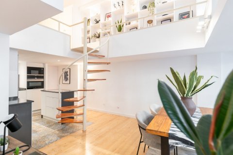 Купить квартиру в Барселона, Испания с 3 комнаты, № 1388 - фото 11