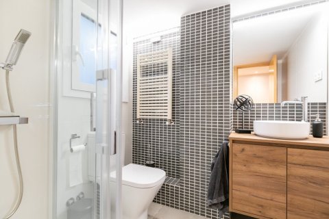 Купить квартиру в Барселона, Испания с 3 комнаты, № 1388 - фото 29