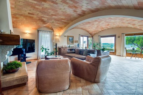 Купить дом в С'Агаро, Испания 4м², № 1382 - фото 12