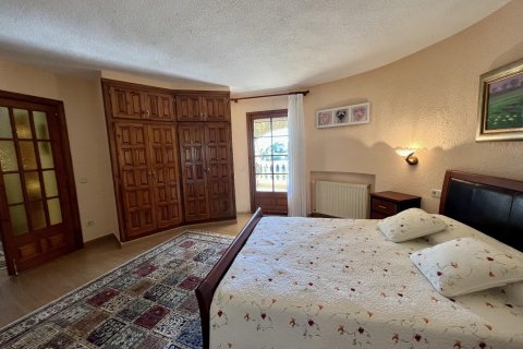 Купить дом в Сант Антони де Калонже, Испания с 6 комнат, № 1383 - фото 29