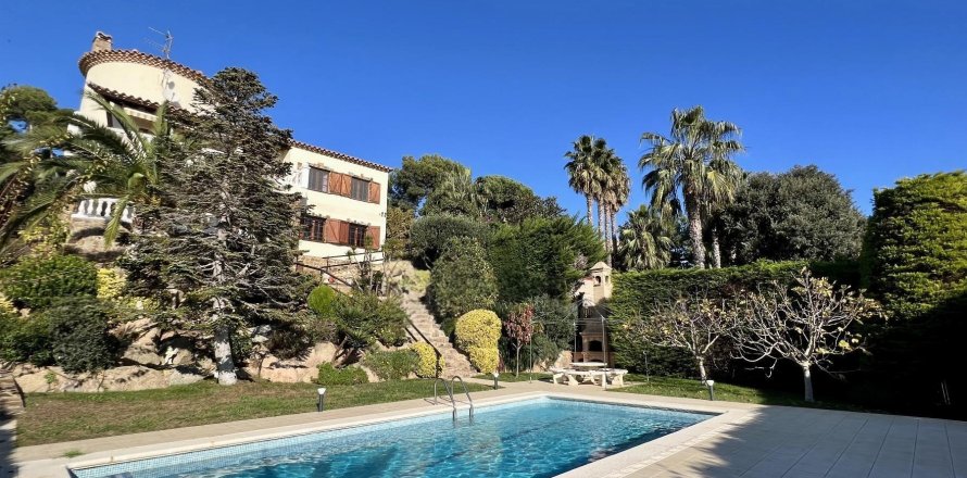 Дом с 5 спальнями в Санте Антони де Калонже, Герона, Каталония, Испания № 1383