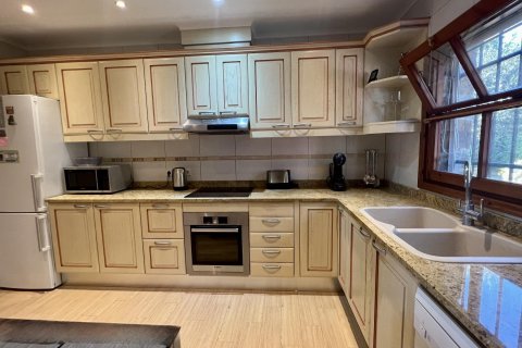 Купить дом в Сант Антони де Калонже, Испания с 6 комнат, № 1383 - фото 9