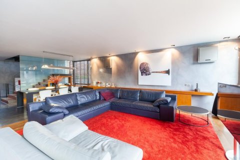 Купить дом в Сан-Кугат-дель-Вальес, Испания с 6 комнат, № 1456 - фото 4