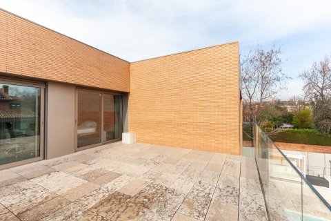 Купить дом в Сан-Кугат-дель-Вальес, Испания с 6 комнат, № 1456 - фото 29