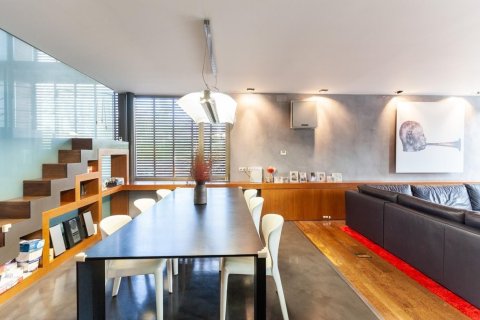 Купить дом в Сан-Кугат-дель-Вальес, Испания с 6 комнат, № 1456 - фото 5