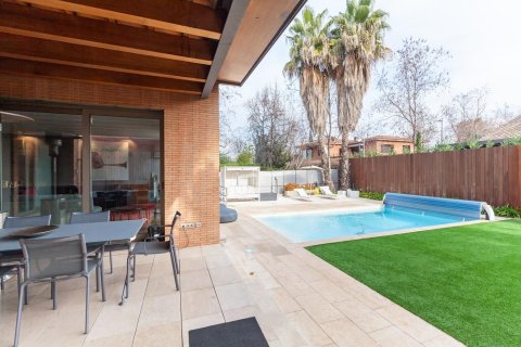 Купить дом в Сан-Кугат-дель-Вальес, Испания с 6 комнат, № 1456 - фото 14