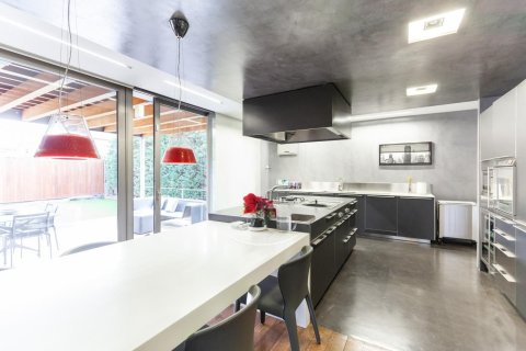 Купить дом в Сан-Кугат-дель-Вальес, Испания с 6 комнат, № 1456 - фото 11