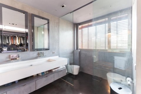 Купить дом в Сан-Кугат-дель-Вальес, Испания с 6 комнат, № 1456 - фото 23