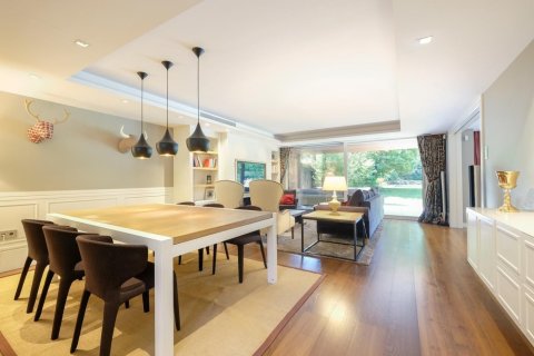 Купить дом в Сан-Кугат-дель-Вальес, Испания с 7 комнат, № 1454 - фото 2