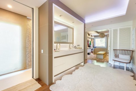 Купить дом в Сан-Кугат-дель-Вальес, Испания с 7 комнат, № 1454 - фото 22