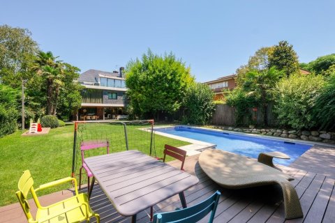 Купить дом в Сан-Кугат-дель-Вальес, Испания с 7 комнат, № 1454 - фото 12