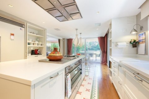 Купить дом в Сан-Кугат-дель-Вальес, Испания с 7 комнат, № 1454 - фото 6