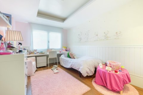 Купить дом в Сан-Кугат-дель-Вальес, Испания с 7 комнат, № 1454 - фото 30