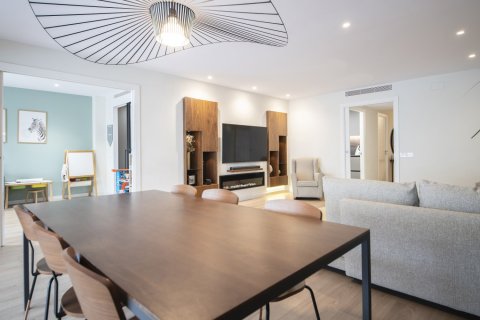 Снять в аренду квартиру в Барселона, Испания с 6 комнат, № 1453 - фото 5