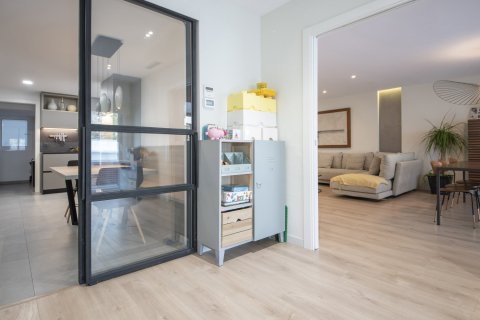 Снять в аренду квартиру в Барселона, Испания с 6 комнат, № 1453 - фото 9