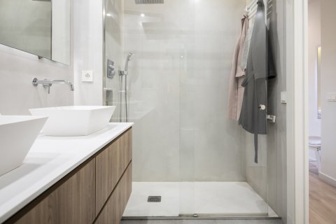 Снять в аренду квартиру в Барселона, Испания с 6 комнат, № 1453 - фото 21