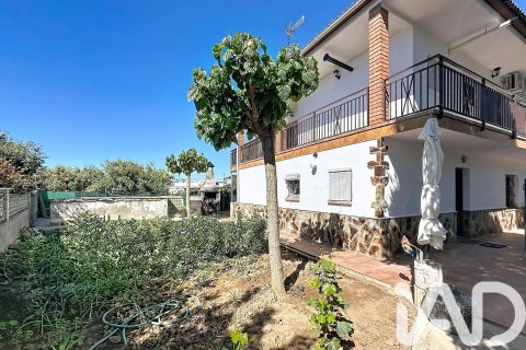 4 bedrooms apartment for sale in Vilanova i la Geltru, Barcelona, Catalonia, Spain № 7400 - photo 23