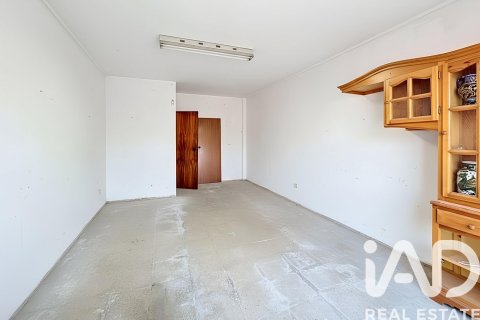 4 bedrooms apartment for sale in Vilanova i la Geltru, Barcelona, Catalonia, Spain № 7400 - photo 5
