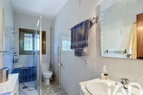 4 bedrooms apartment for sale in Vilanova i la Geltru, Barcelona, Catalonia, Spain № 7400 - photo 6