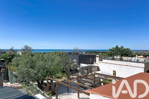 4 bedrooms apartment for sale in Vilanova i la Geltru, Barcelona, Catalonia, Spain № 7400 - photo 24