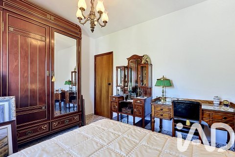 4 bedrooms apartment for sale in Vilanova i la Geltru, Barcelona, Catalonia, Spain № 7400 - photo 15