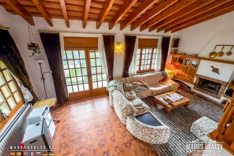 Купить виллу в Льорет-де-Мар, Испания с 7 спален, 260м², № 3098 - фото 8