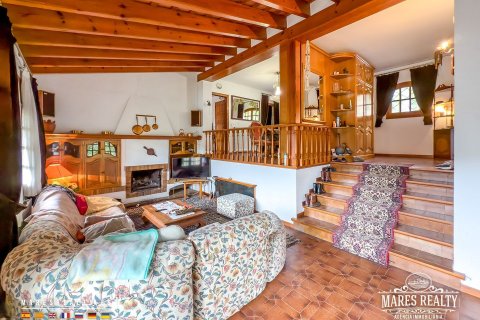 Купить виллу в Льорет-де-Мар, Испания с 7 спален, 260м², № 3098 - фото 9