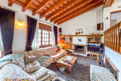 Купить виллу в Льорет-де-Мар, Испания с 7 спален, 260м², № 3098 - фото 10