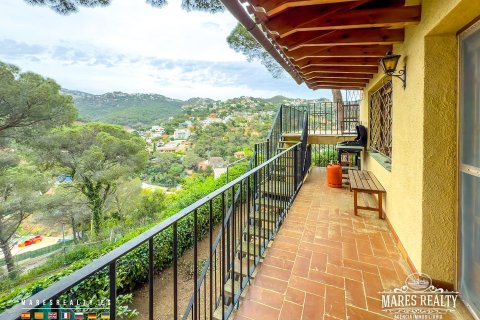 Купить виллу в Льорет-де-Мар, Испания с 7 спален, 260м², № 3098 - фото 19