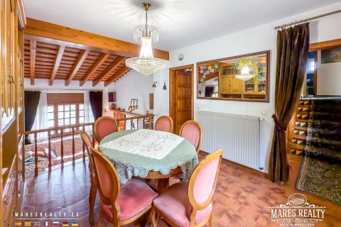 Купить виллу в Льорет-де-Мар, Испания с 7 спален, 260м², № 3098 - фото 13