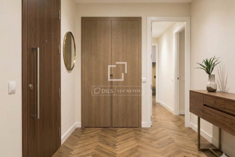 4 bedrooms apartment for sale in Barcelona, Catalonia, Spain № 7135 - photo 24