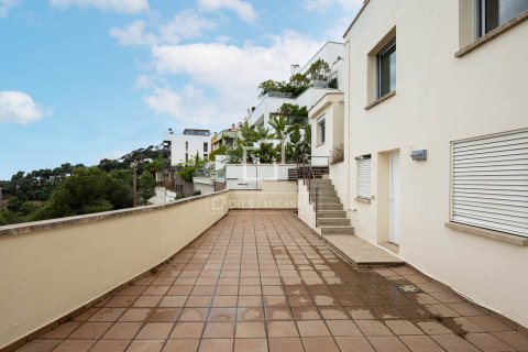 Купить виллу в Барселона, Испания с 6 спален, 339м², № 7132 - фото 2