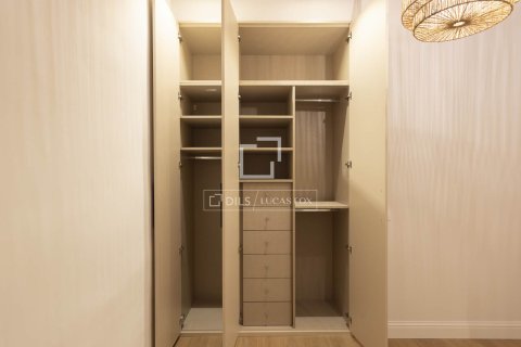 2 bedrooms apartment for sale in Barcelona, Catalonia, Spain № 7137 - photo 4