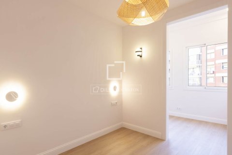 2 bedrooms apartment for sale in Barcelona, Catalonia, Spain № 7137 - photo 18