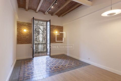 2 bedrooms apartment for sale in Barcelona, Catalonia, Spain № 7137