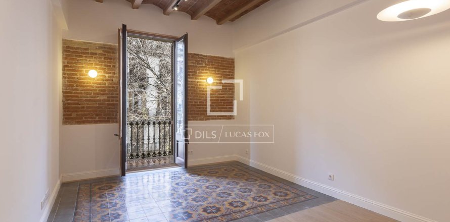 2 bedrooms apartment for sale in Barcelona, Catalonia, Spain № 7137