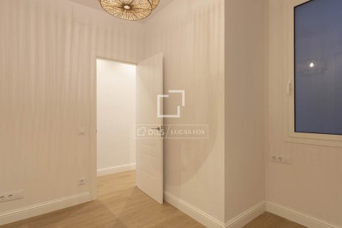 2 bedrooms apartment for sale in Barcelona, Catalonia, Spain № 7137 - photo 5