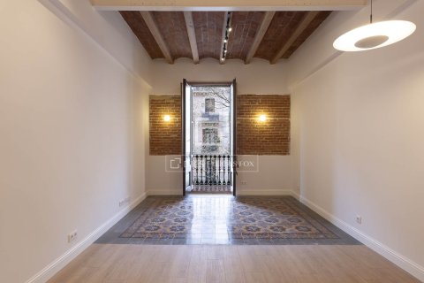 2 bedrooms apartment for sale in Barcelona, Catalonia, Spain № 7137 - photo 29