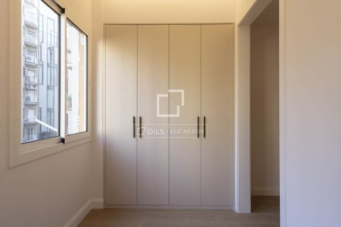 2 bedrooms apartment for sale in Barcelona, Catalonia, Spain № 7137 - photo 15