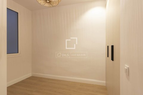 2 bedrooms apartment for sale in Barcelona, Catalonia, Spain № 7137 - photo 6