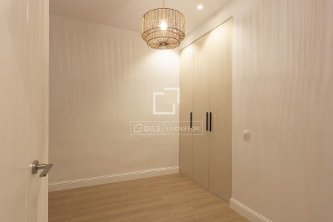 2 bedrooms apartment for sale in Barcelona, Catalonia, Spain № 7137 - photo 7
