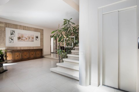Villa de 5 dormitorios en venta en Valldoreix, Barcelona, Cataluña, Spain № 7138 - foto 20