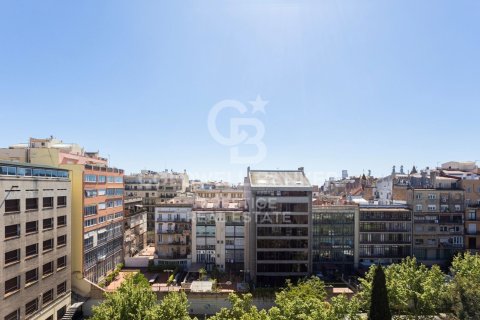 3 bedrooms penthouse for sale in Barcelona, Catalonia, Spain № 5430 - photo 3
