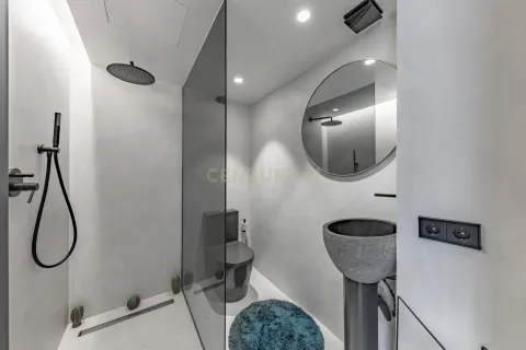 Apartamento de 2 dormitorios en venta en Barcelona, Cataluña, Spain № 6959 - foto 11