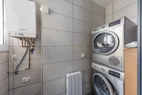 Apartamento de 2 dormitorios en venta en Barcelona, Cataluña, Spain № 6959 - foto 29