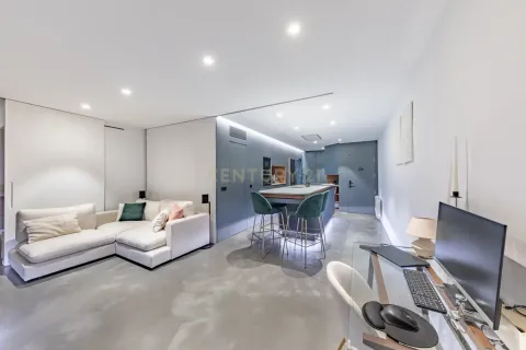 Apartamento de 2 dormitorios en venta en Barcelona, Cataluña, Spain № 6959 - foto 15