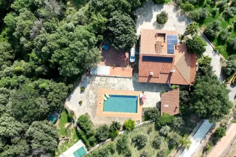 Сasa de 5 dormitorios en venta en Terrassa, Barcelona, Cataluña, Spain № 6960 - foto 3